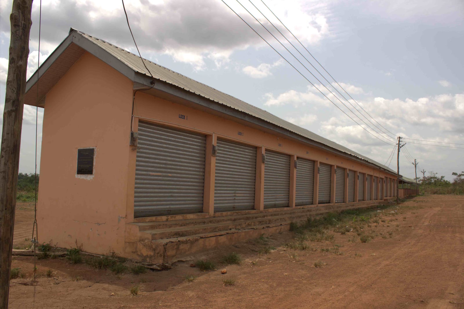 Construction of 15No. Market Stalls at Ave Central Market