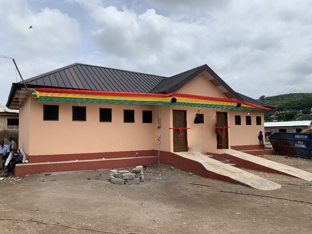 16 Seater Water Closet Toilet at Dzidzokope