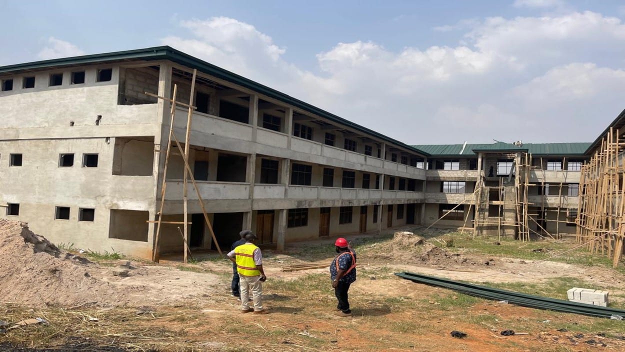 1No. 18-Unit classroom Block with Ancillary Facilities at Abuakwa