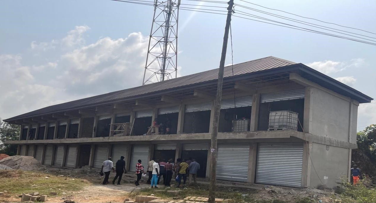 1No. 26-Unit Market Stores with Ancillary Facilities at Toase