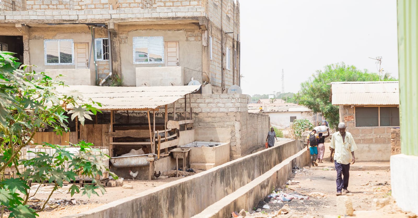 Construction of 1.5M Storm Drain along  Ayidiki, Presby Church