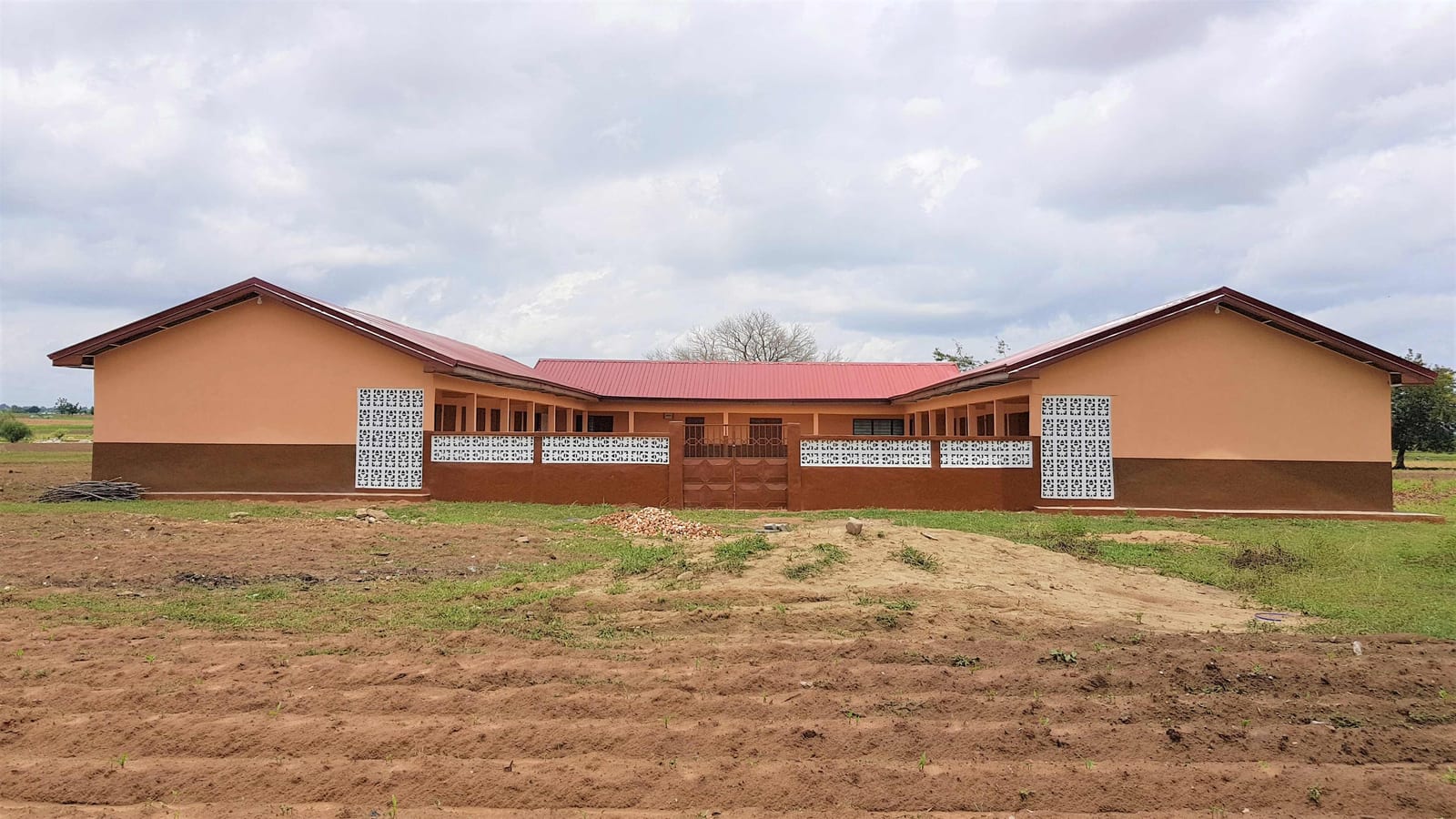 Construction of 6-Unit classroom Block at Saeedia Primary School.