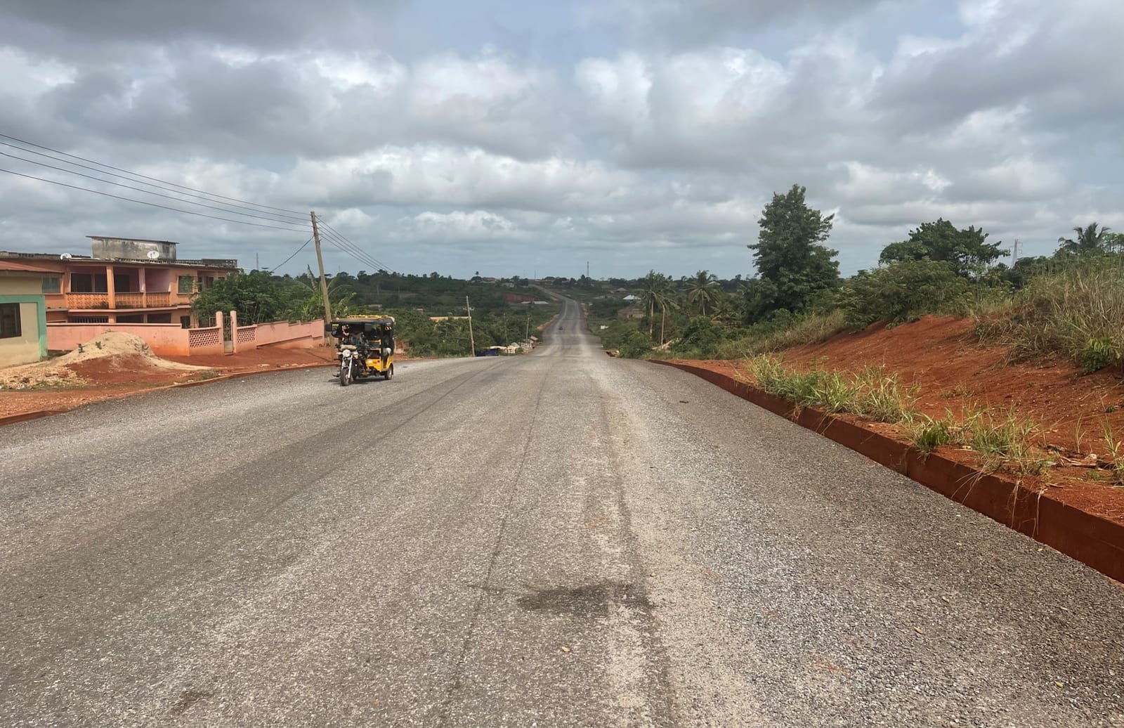 Surfacing of Ofoase Kokoben-Senfi Road