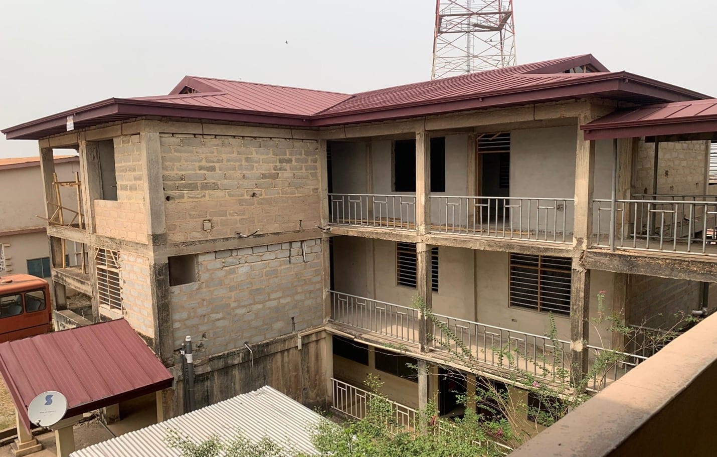 Construction of Office Administration Block (Annex)