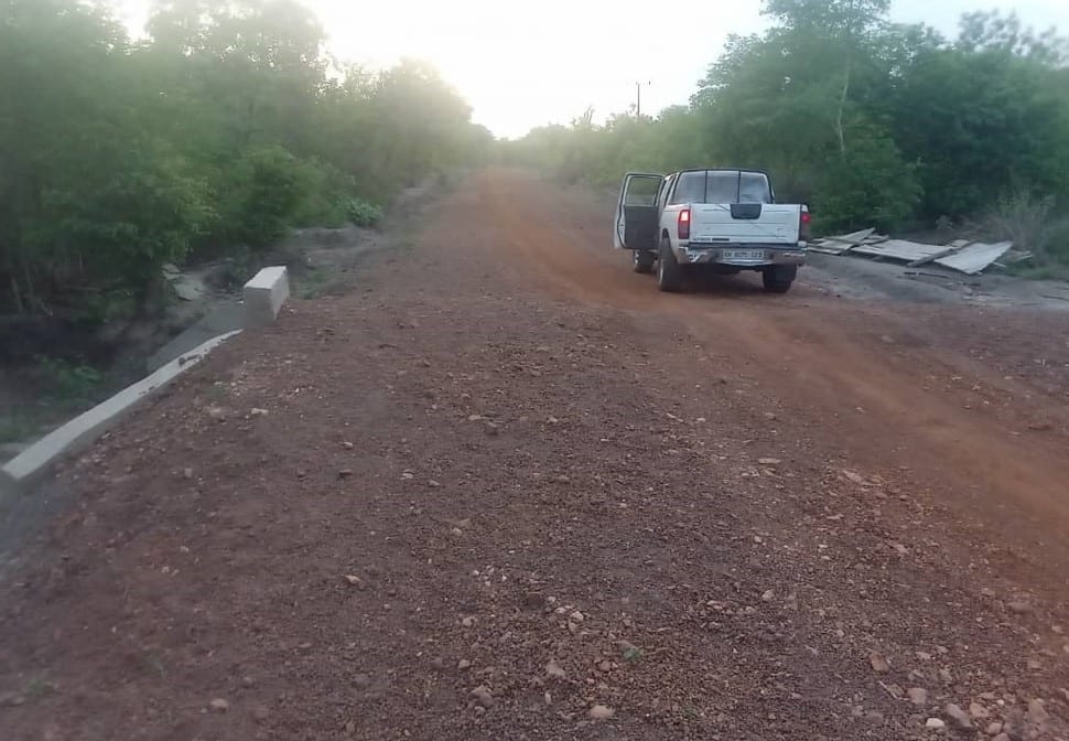 Consrtuction Nokoyiri - Simarayiri Feeder Road (2.5km)