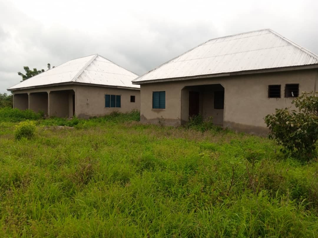 Construction of CHPS Compound, 3-Unit 1No. Bedroom Semi-Detached Quarters and Fence wall at Kpabuso