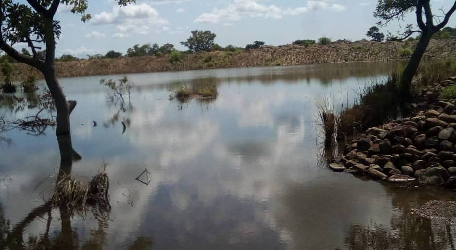 Construction of dam at Selee