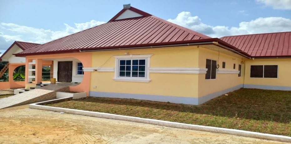 1No. 4-Bedroom District Magistrate Bungalow at Osino
