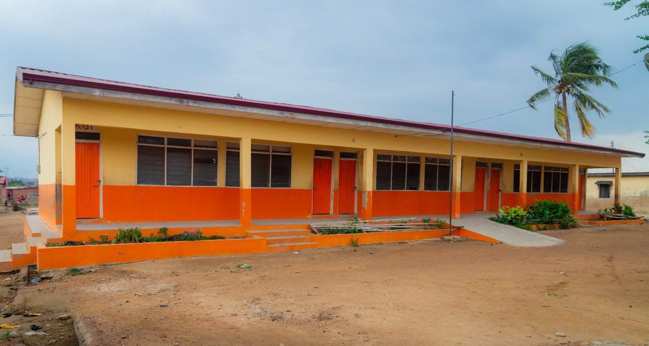 Construction of Kindergarten Block at Ngleshie Amanfrom D/A Primary