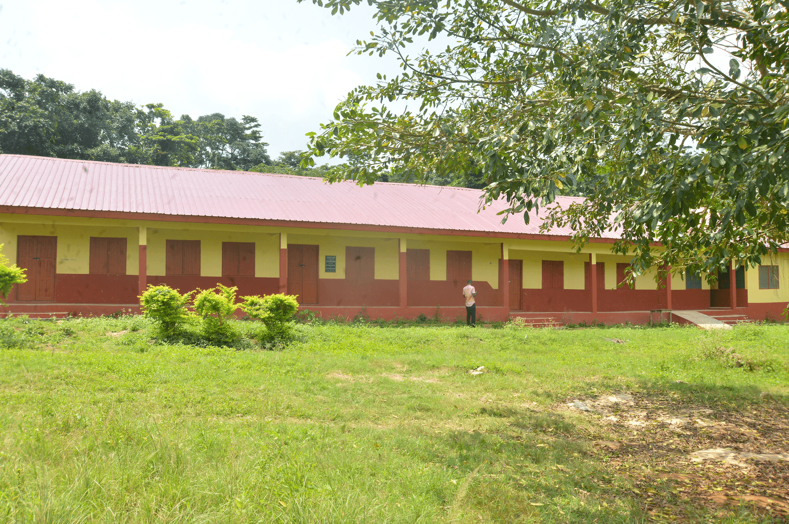 1No. 3-Unit classroom block with Ancillary facilities at Kwafour D/A JHS