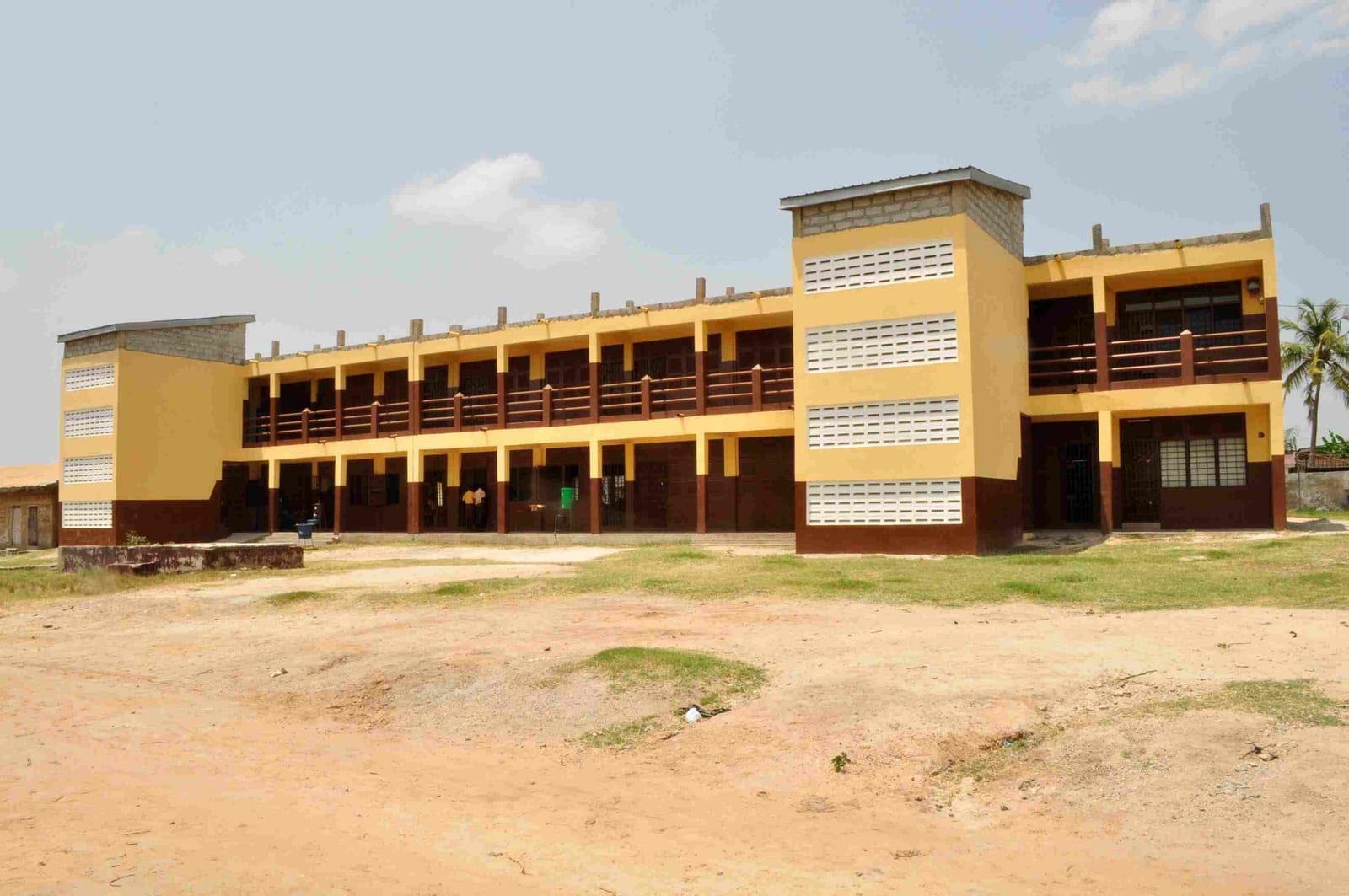 Construction of 6-Unit Classroom Block (Placed on existing structure) at Baba Yara Primary & JHS