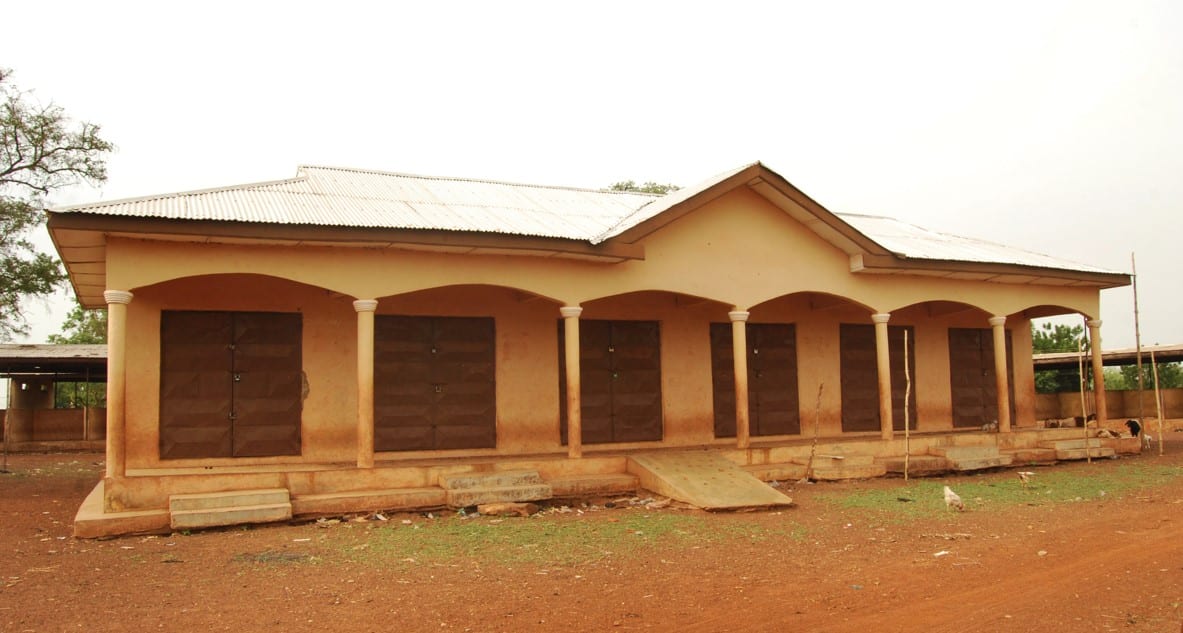 6-unit Market Stores at Tampion