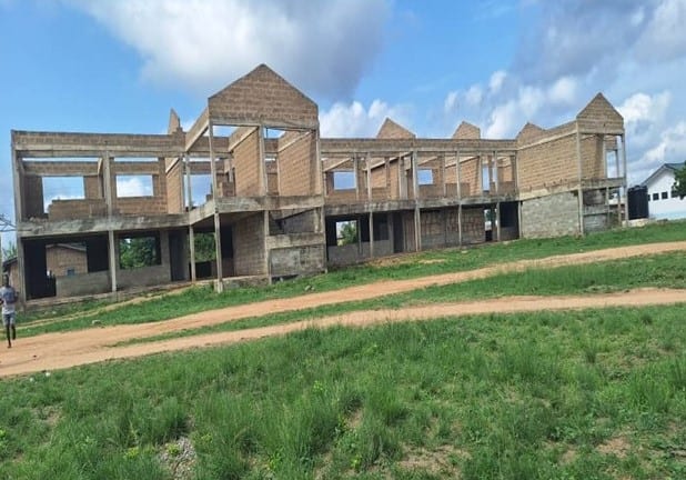 Construction of 12-Unit Classroom Block at Battor SHTS