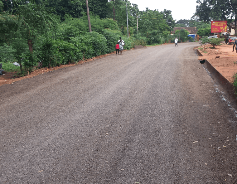 Primerseal of Achimota Hospital road