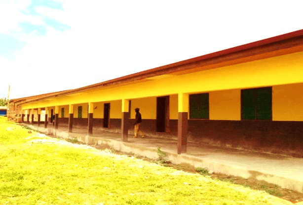 Renovation works for Amoanda school