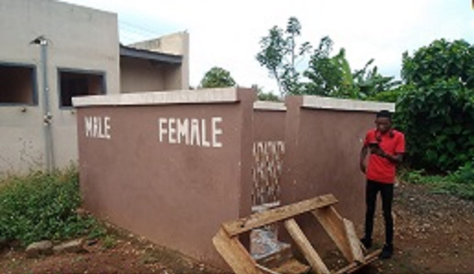 Construction of Urinal at Brofoyedru