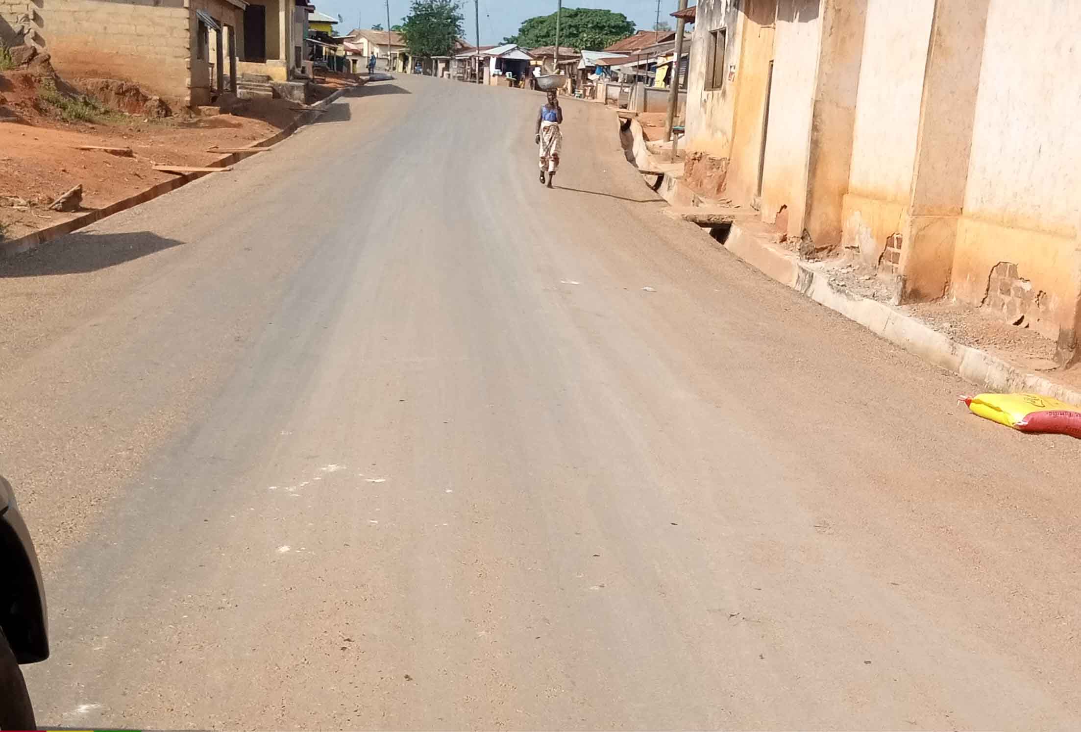 Surfacing of 5.6km Bedomase-Canaan-Oyera Road