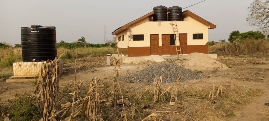 1No. 10 Seater Water Closet Toilet Facility at Fievie