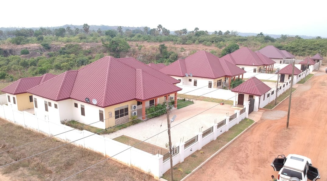 Erection and complection of senior staff bungalow at Techiman