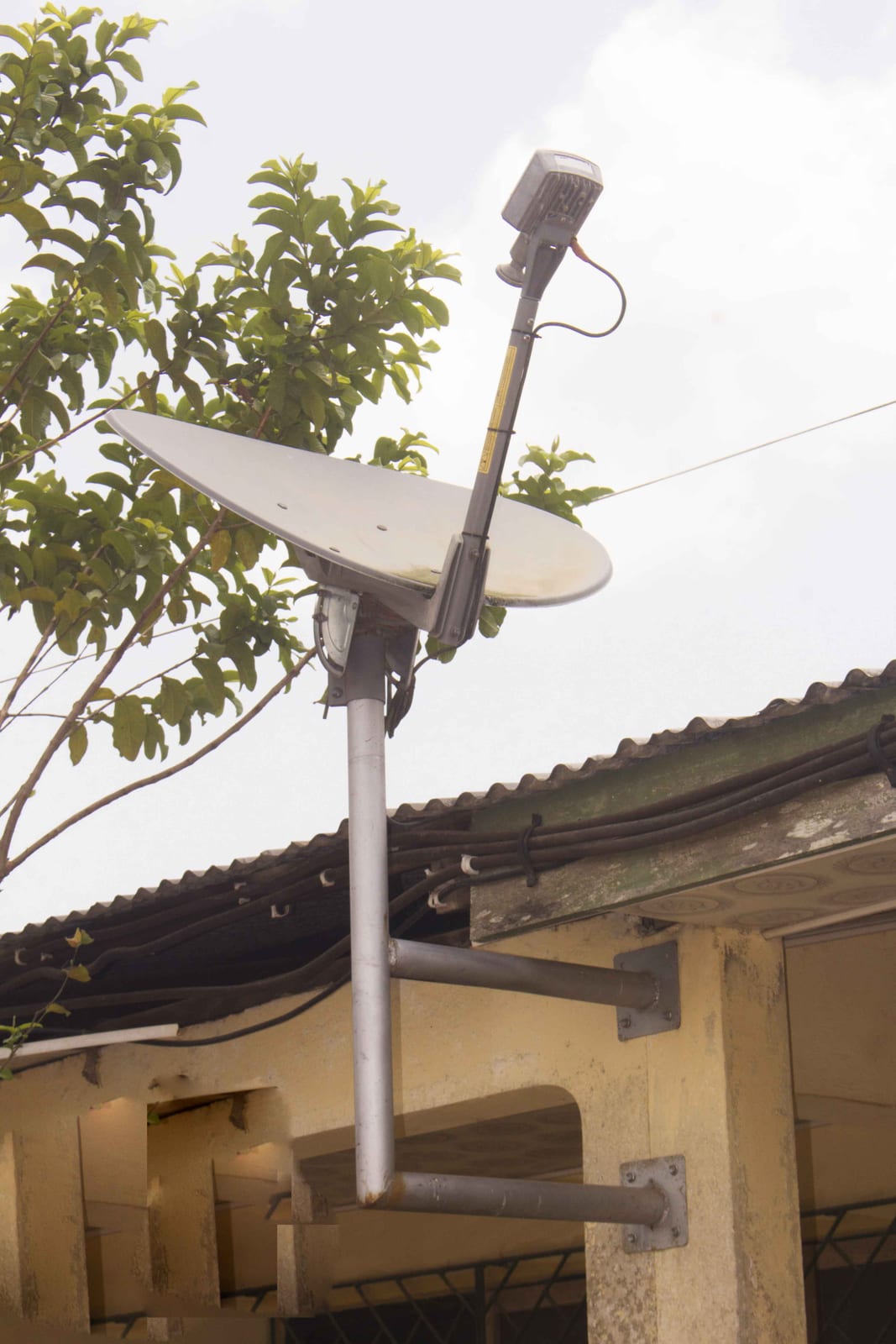 Installation of 1 Internet HUB (VISAT) at Jukwa SHTS