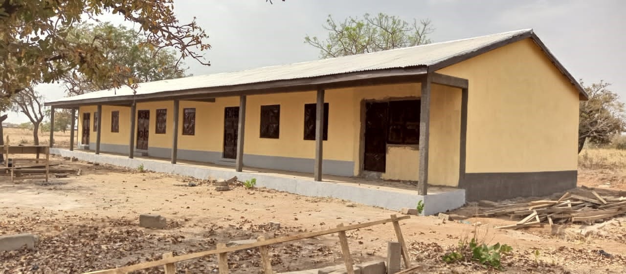 Construction of 3-Unit Classroom Block Completed for Tuna No.2 Junior High School